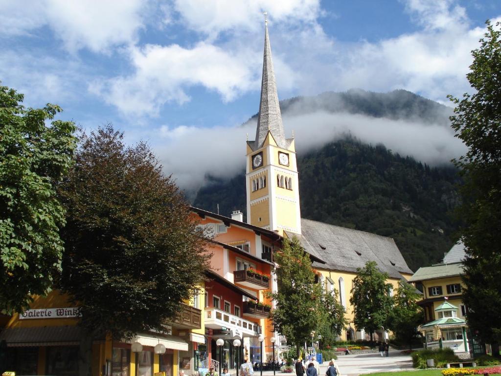Hotel Carinthia 4*