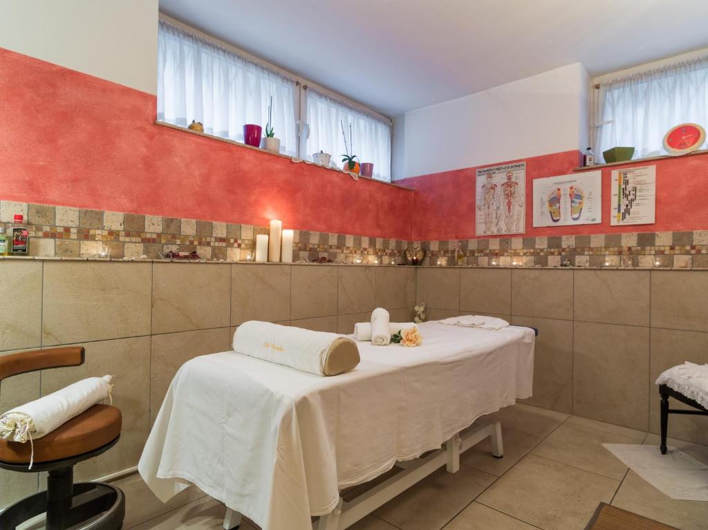 Hotel Carinthia 4*